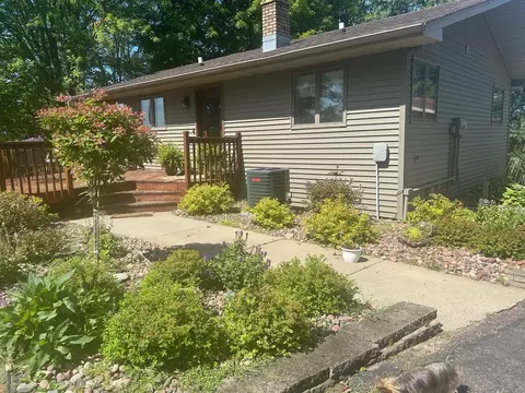 w1054 Albany South East, Albany, WI 54755