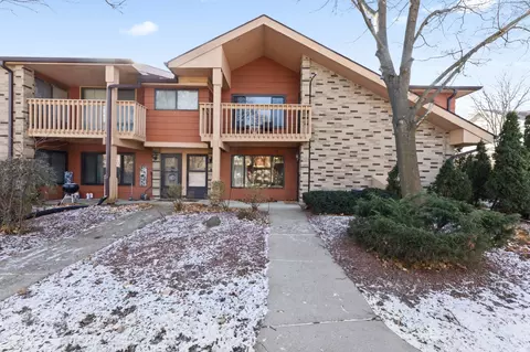 1619 Dover #7, Waukesha, WI 53186