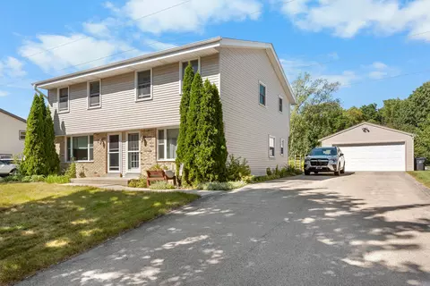 1604 Blackhawk #1606, Waukesha, WI 53186