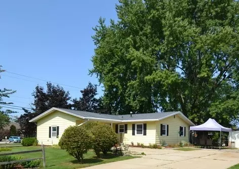 940 Mayer, Mayville, WI 53050