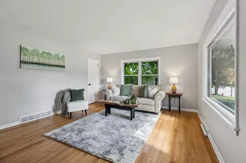4510 Dakota, Madison, WI 53704