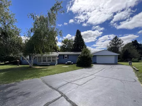 1422 Liberty, Burlington, WI 53105
