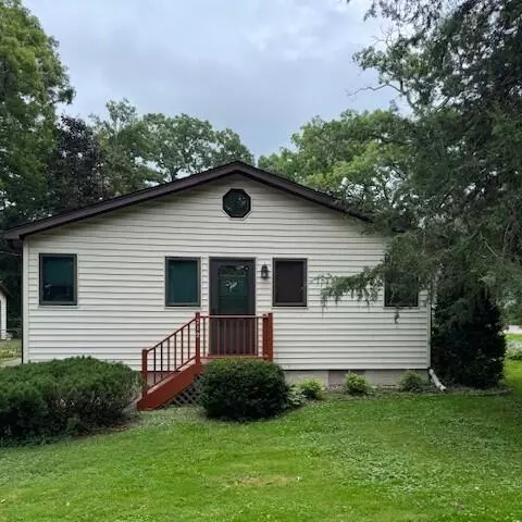 712 Manor, Twin Lakes, WI 53181