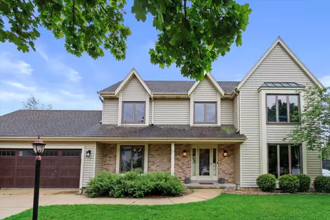 2935 Willard, Waukesha, WI 53188