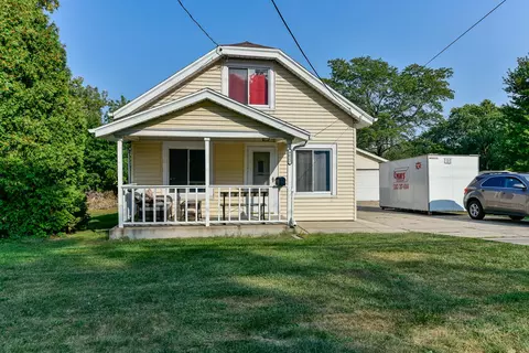 4022 S 43rd, Greenfield, WI 53220