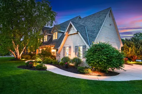 12940 W Woodfield, New Berlin, WI 53151