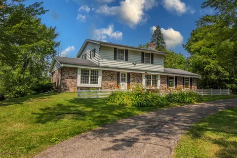 10426 W Heather, Mequon, WI 53097