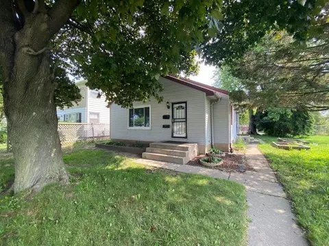 7219 W Villard, Milwaukee, WI 53218