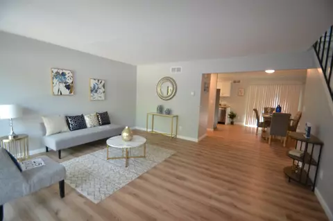 9162 N 70th #2, Milwaukee, WI 53223