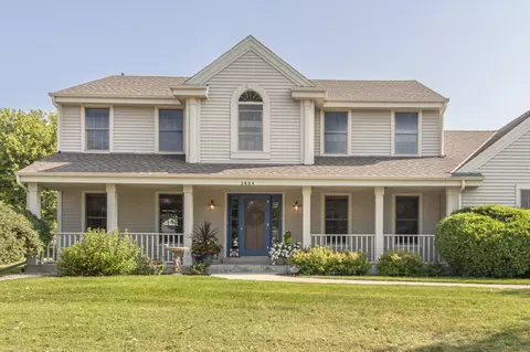 2804 River Pt, Waukesha, WI 53189