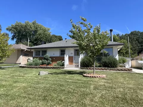 4510 S Taylor, Milwaukee, WI 53207
