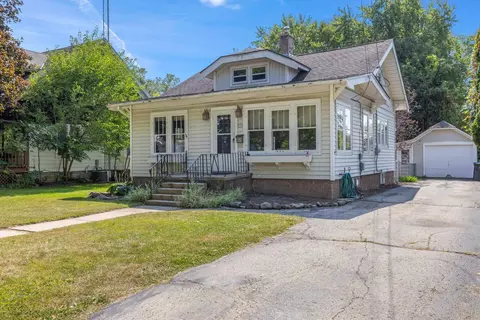 519 E Main, Waterford, WI 53185