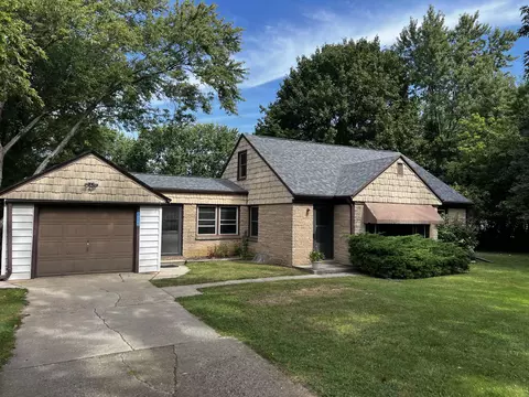 16860 W Beloit, New Berlin, WI 53151