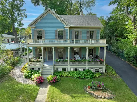 141 W State, Burlington, WI 53105