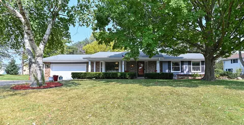 17940 Lincrest, Brookfield, WI 53045