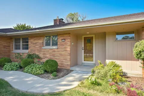 7829 N Santa Monica, Fox Point, WI 53217