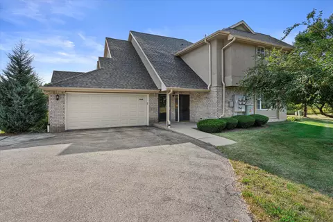 9068 W Elm #D, Franklin, WI 53132