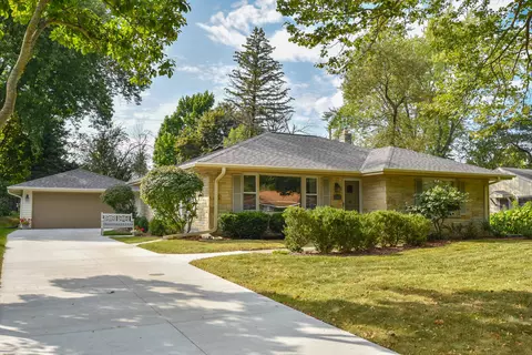 7401 N Mohawk, Fox Point, WI 53217