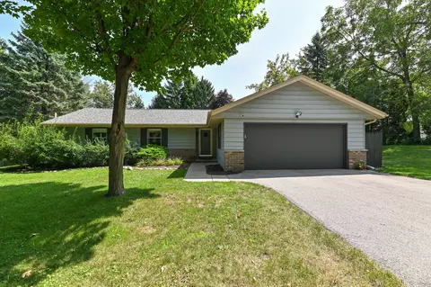 446 N Lapham Peak, Delafield, WI 53018