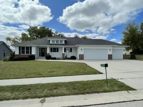 217 Michigan, Oostburg, WI 53070