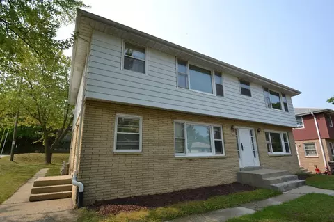 805 John, Waukesha, WI 53188