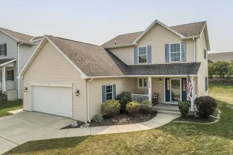 1205 Dresser, Waukesha, WI 53188