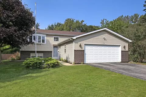 9564 4th, Pleasant Prairie, WI 53158