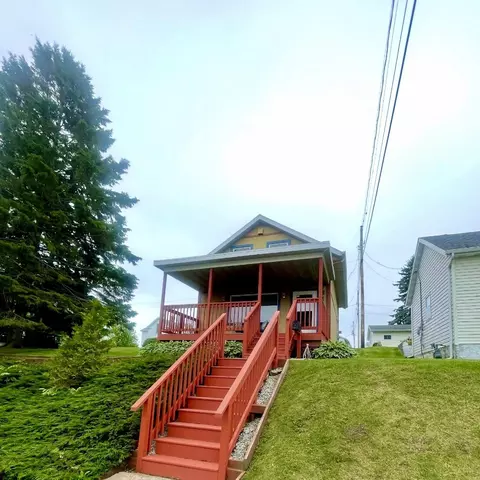 312 Vliet, Kewaunee, WI 54216