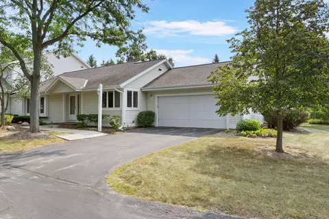 136 Harrogate, Waukesha, WI 53188