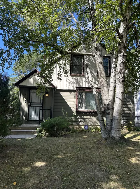 5819 N 37th, Milwaukee, WI 53209