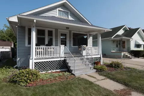 5811 33rd, Kenosha, WI 53144