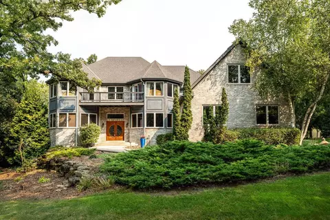 224 Augusta, North Prairie, WI 53153
