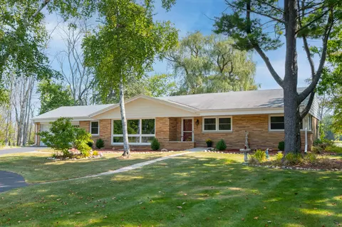 11860 N Schwemer, Mequon, WI 53092