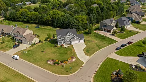 n47w22290 Woodleaf, Pewaukee, WI 53072