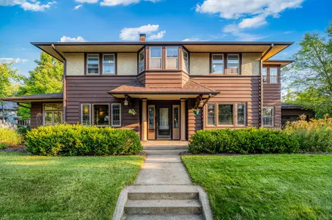 1733 King, La Crosse, WI 54601