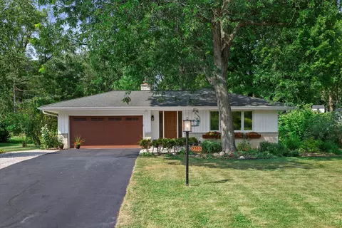 2355 Rockway, Brookfield, WI 53005