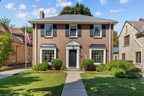2341 Lefeber, Wauwatosa, WI 53213
