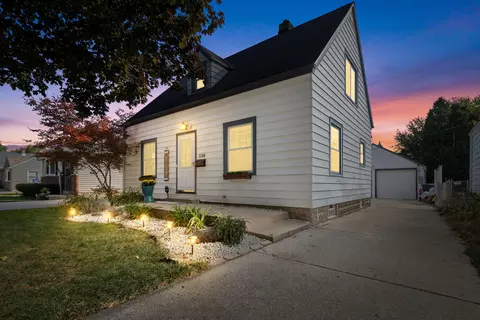 1138 S 110th, West Allis, WI 53214