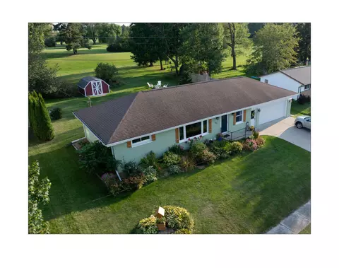 521 Fairview, Hartford, WI 53027