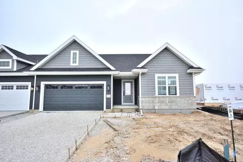 931 Elderberry, Oconomowoc, WI 53066