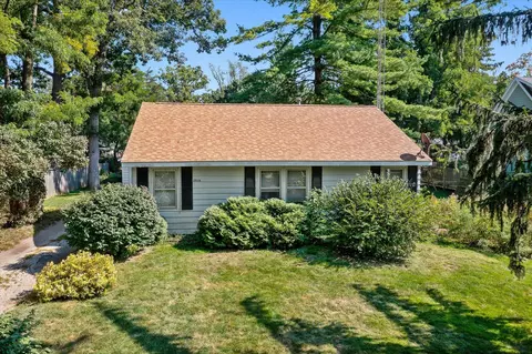 2516 South Shr, Delavan, WI 53115