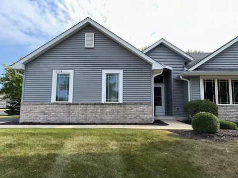 623 Westbury #A, Delavan, WI 53115