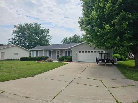 875 Birchwood, Watertown, WI 53094