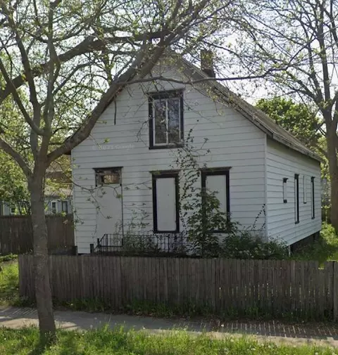 1638 Center #1646, Racine, WI 53403