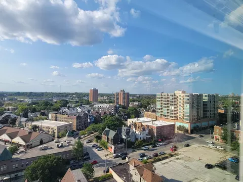 1707 N Prospect #13C, Milwaukee, WI 53202
