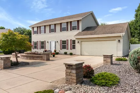 8179 S Wynona, Oak Creek, WI 53154