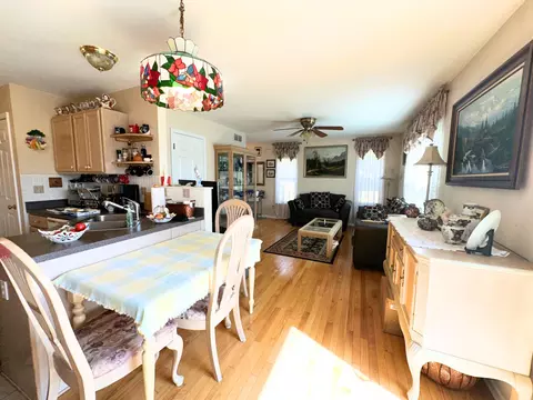 1400 Hunters Rdg #129, Genoa City, WI 53128