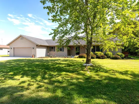 209 S 7th, Saint Nazianz, WI 54232
