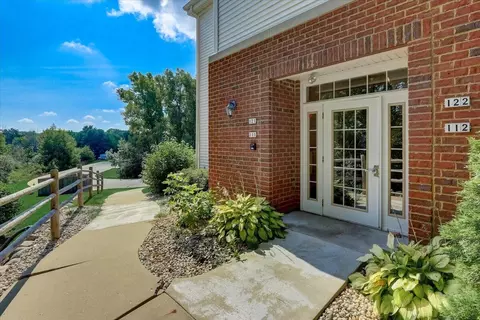 2135 Rainbow Lk #111, West Bend, WI 53090