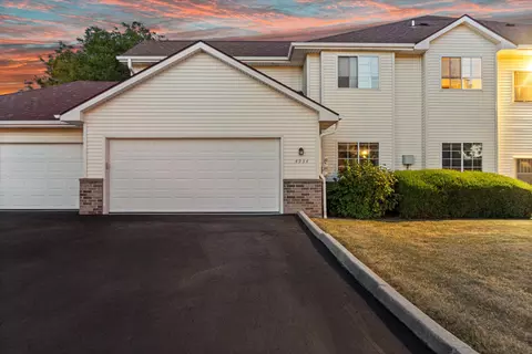 4934 W Maple Leaf, Greenfield, WI 53220